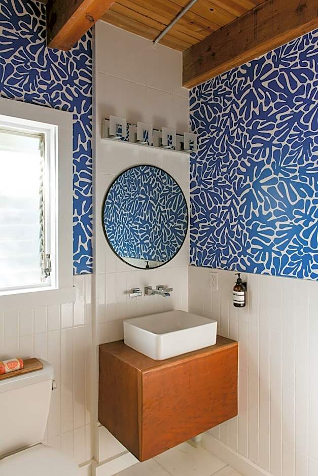 Seaspray Surf Lodge	