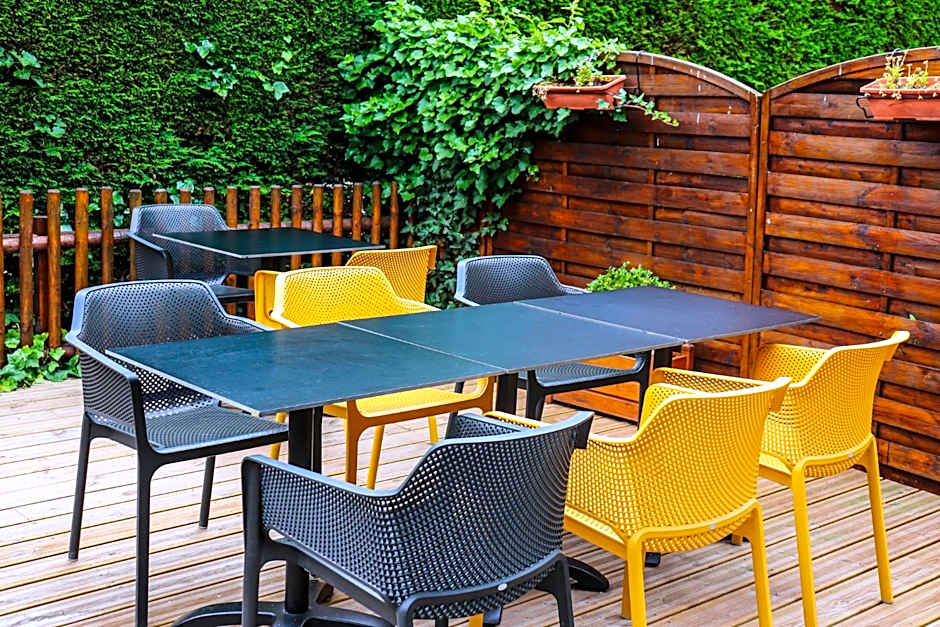 ibis Calais Car Ferry