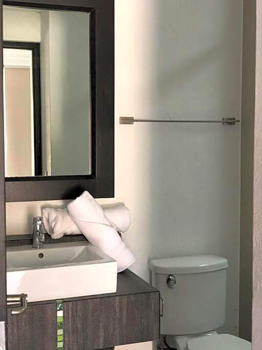 Casa Cascada, Cuernavaca. Alberca climatizada 24/7