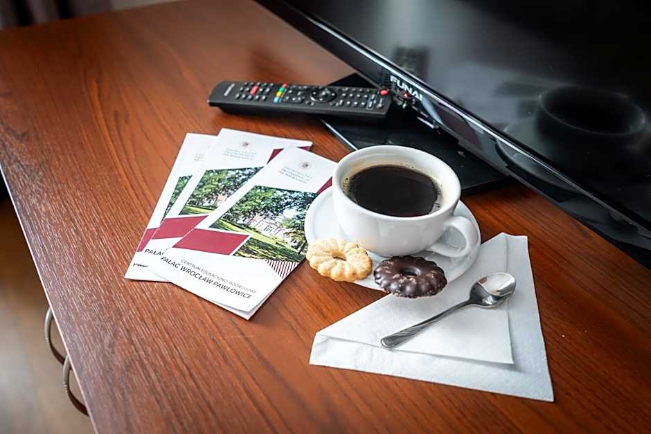 Centrum Edukacyjno-Rozwojowe Wrocław Pawłowice - bezpłatny parking