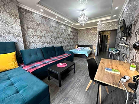 apartment on Sydykova 123 with beautiful view