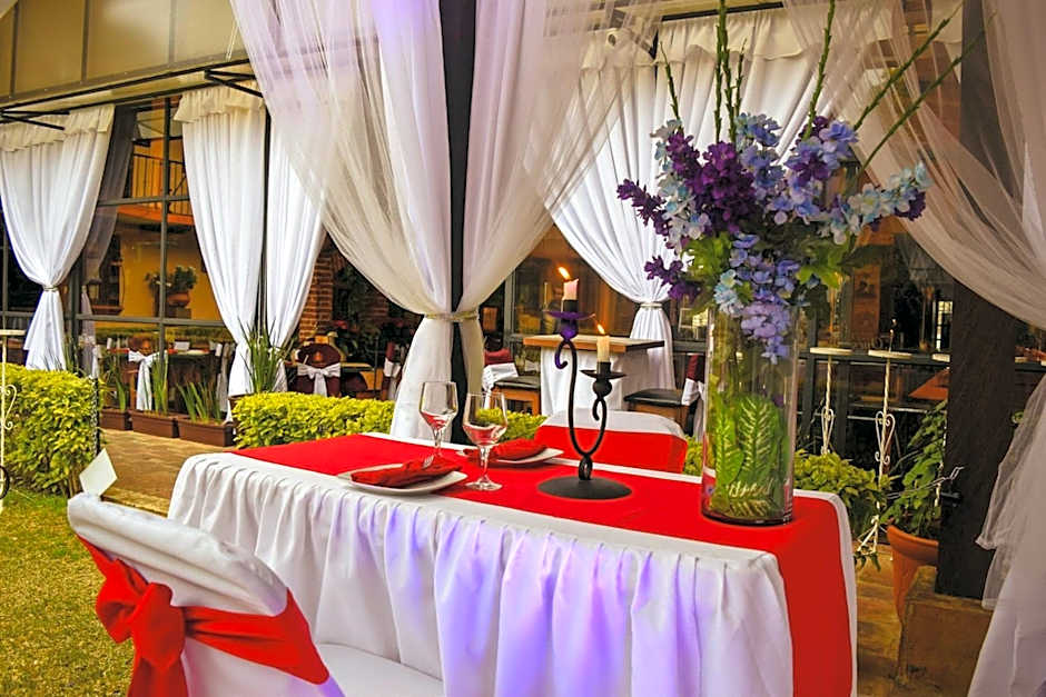 Nuestras Raices Hotel - Museo - Restaurante