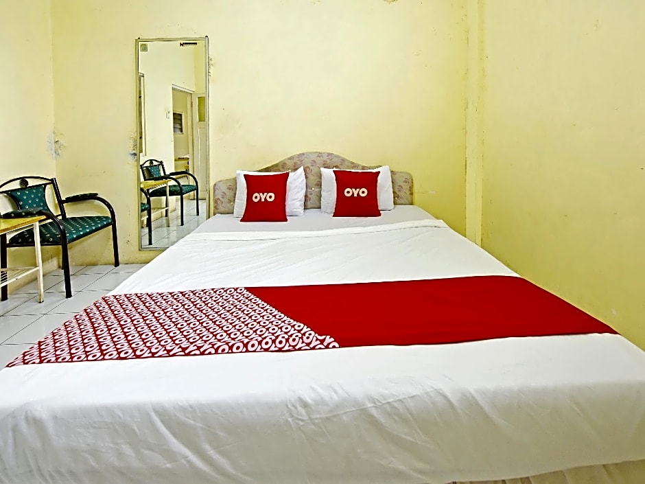 OYO 3722 Hotel Mutiara