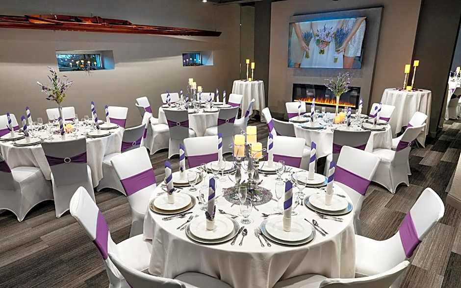 Holiday Inn At the Campus By IHG