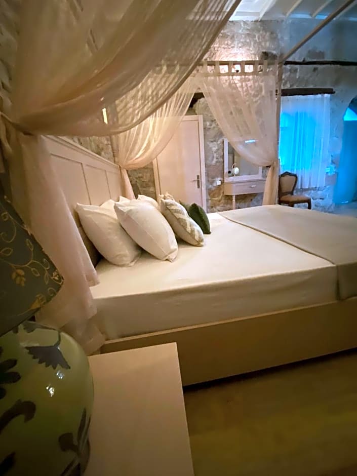 Aliko Hotel