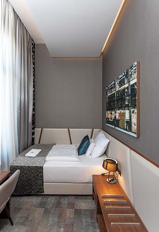 Artis Boutique Hotel