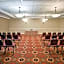 La Quinta Inn & Suites by Wyndham Downtown Conference Center