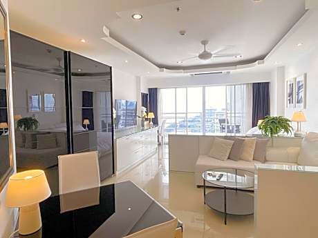 Beautiful sea view cozy condo