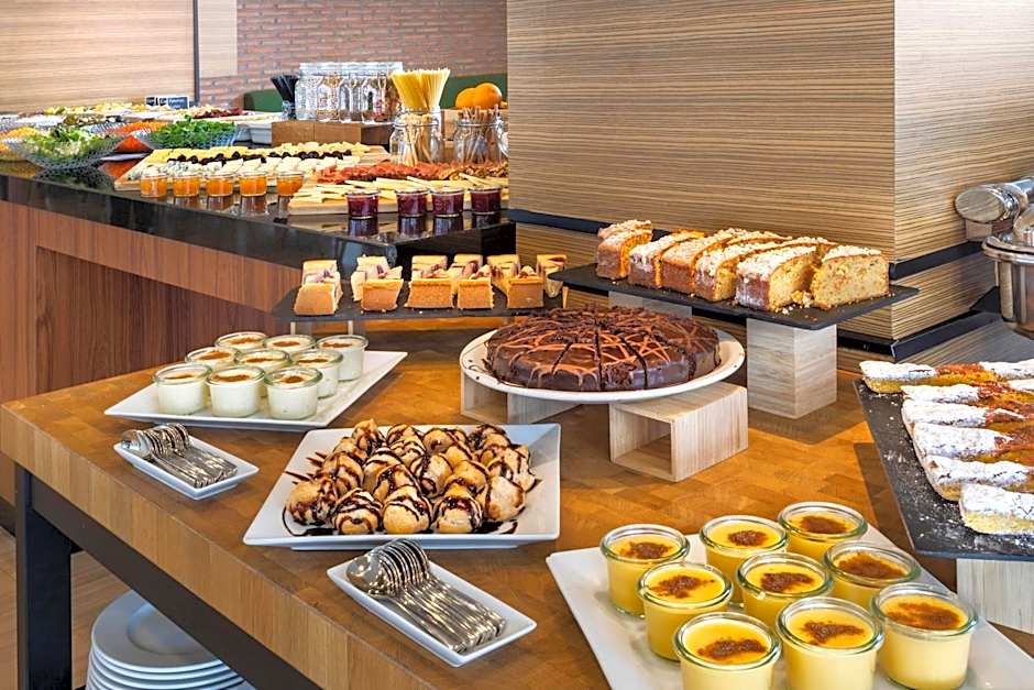 Hotel Madrid Chamartín Affiliated by Meliá