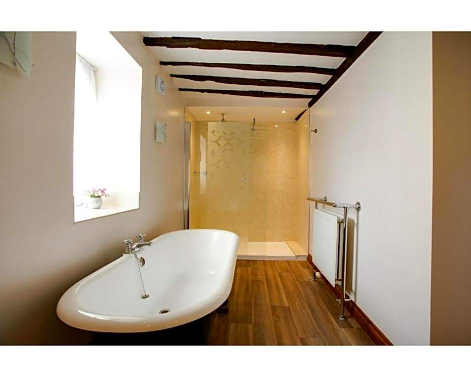 The Rose and Crown Hotel