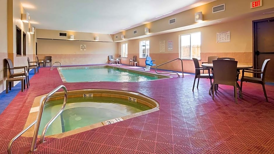 Best Western Plus Montezuma Inn And Suites