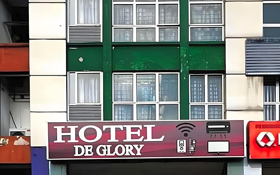 DE GLORY HOTEL USJ 21
