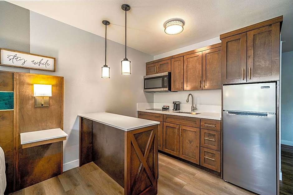 MainStay Suites Moreno Valley Near March Air Reserve Base
