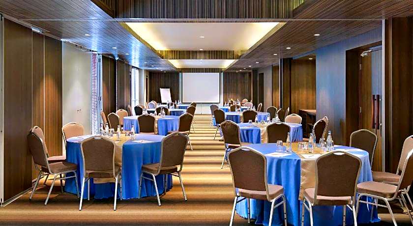 Mercure Bali Legian Hotel