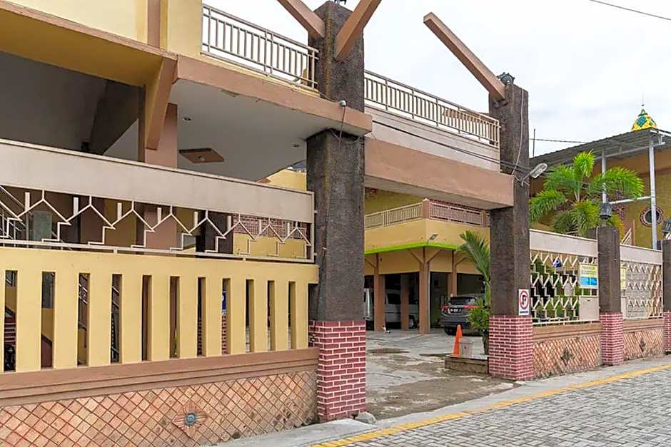 RedDoorz Syariah near Jalan A Yani KM 8 Citraland