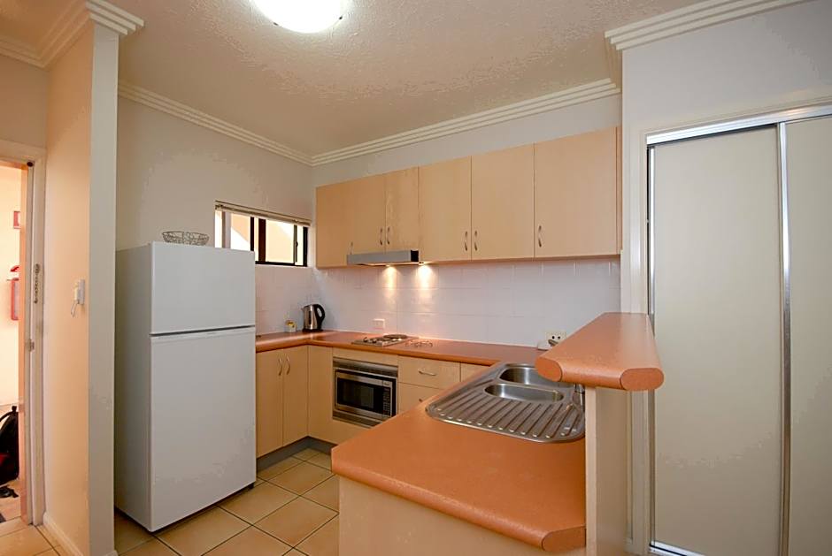 City Plaza Apartments