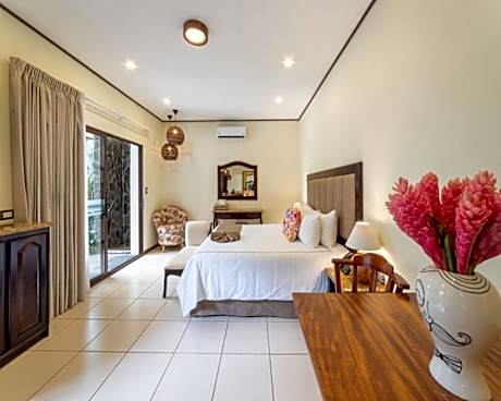 Garden Superior with Jacuzzi