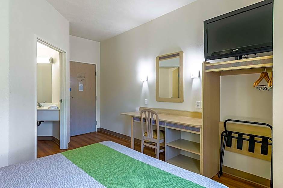 Motel 6-Cedar City, UT