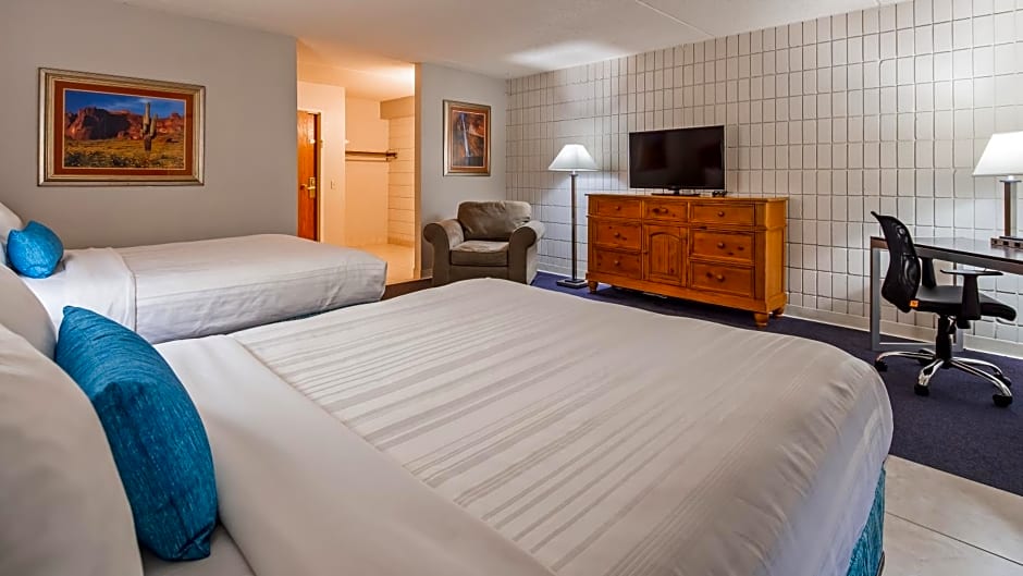 Baymont Inn and Suites by Wyndham Farmington, MO