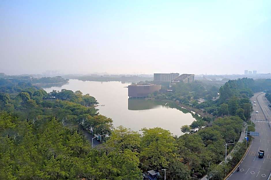 Aloft Dongguan Songshan Lake