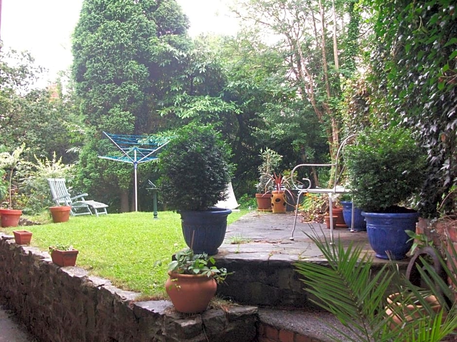 Judy's B&B private home