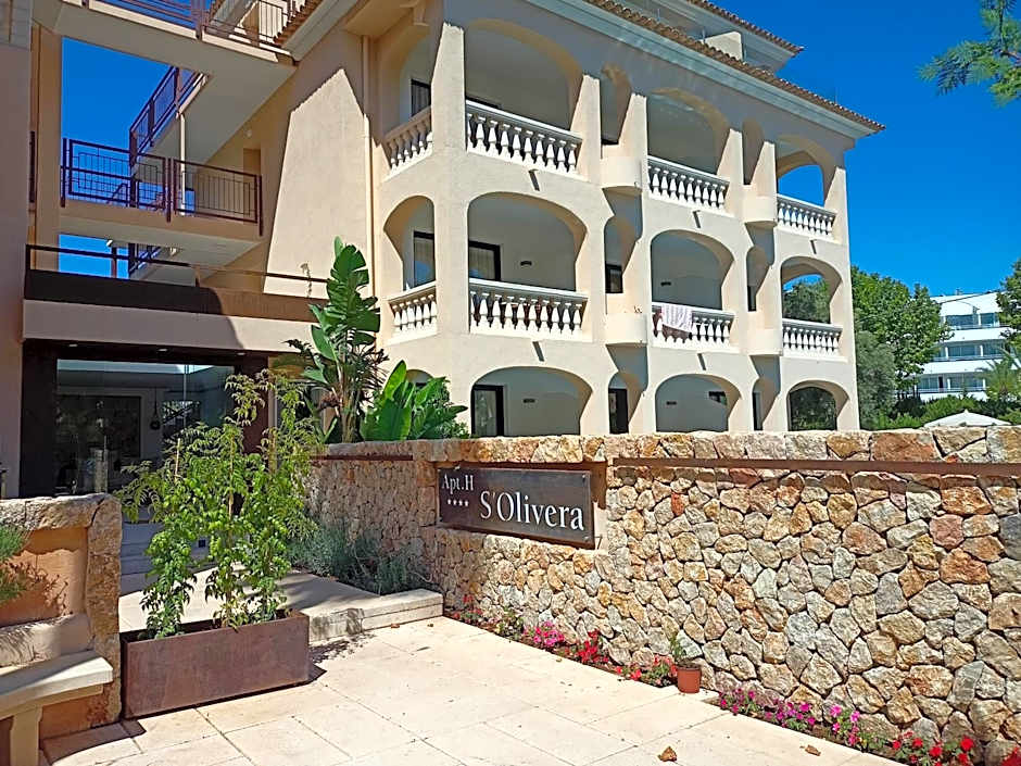 Apartamentos S'Olivera