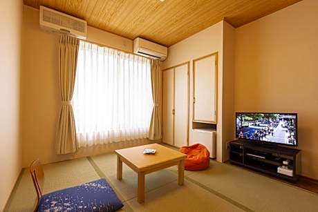 Economy Twin Room