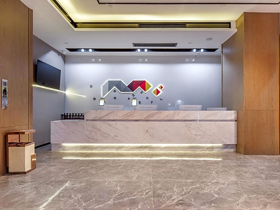 Borrman Hotel Pengshui Binjiang Road