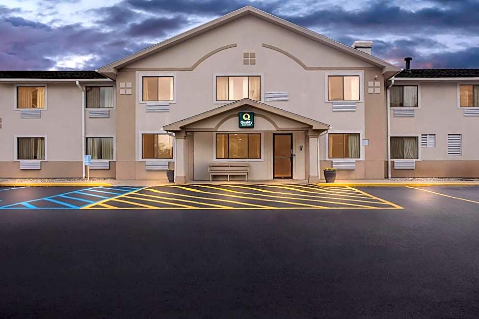 Quality Inn & Suites Howe - Sturgis