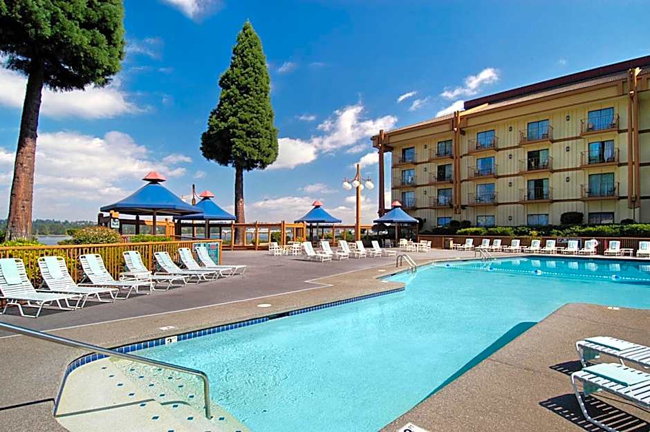 Holiday Inn - Portland - Columbia Riverfront By IHG
