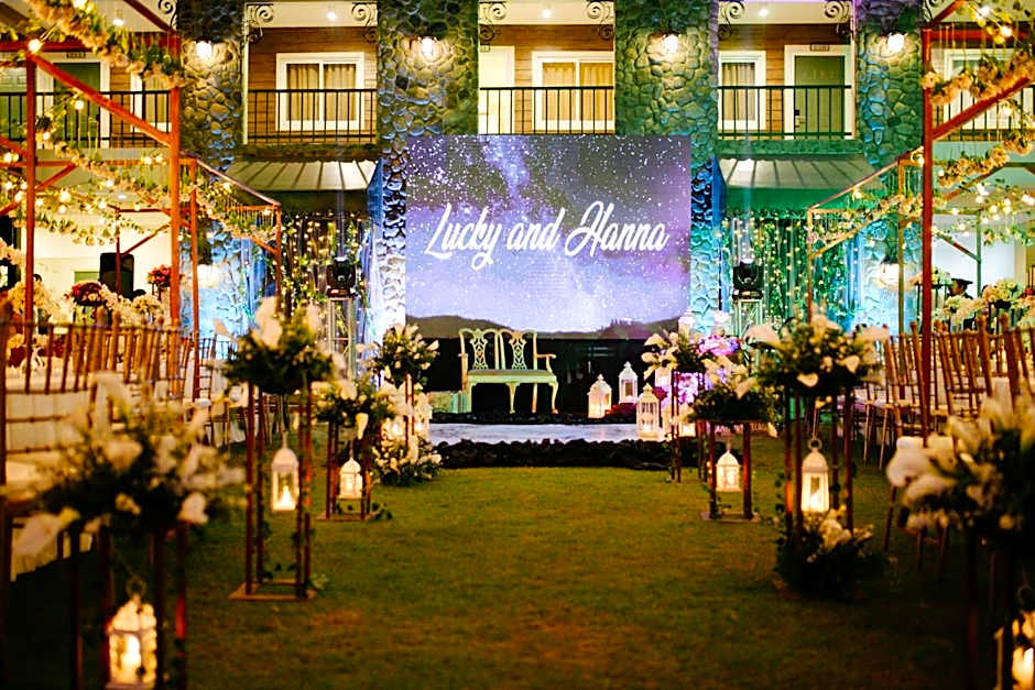 Sola Hotel and Sola Bed & Breakfast