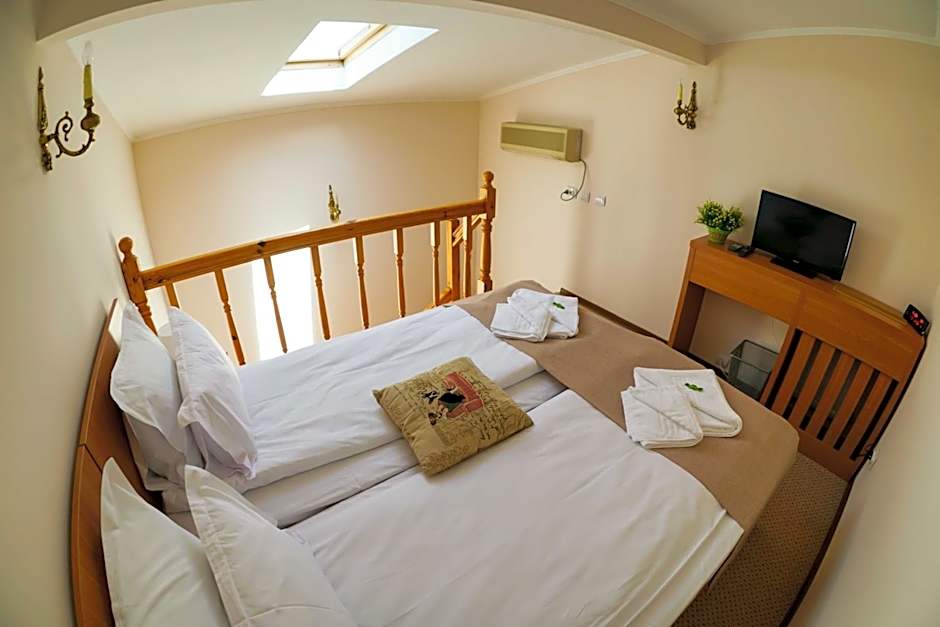 Bucharest Downtown Inn