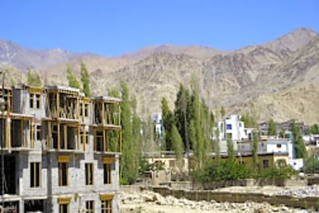 Hotel Lonchay Residency