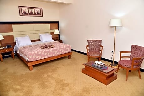 Triple Standard room