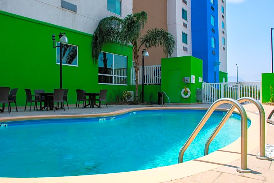 Holiday Inn Express Saltillo Zona Aeropuerto By IHG