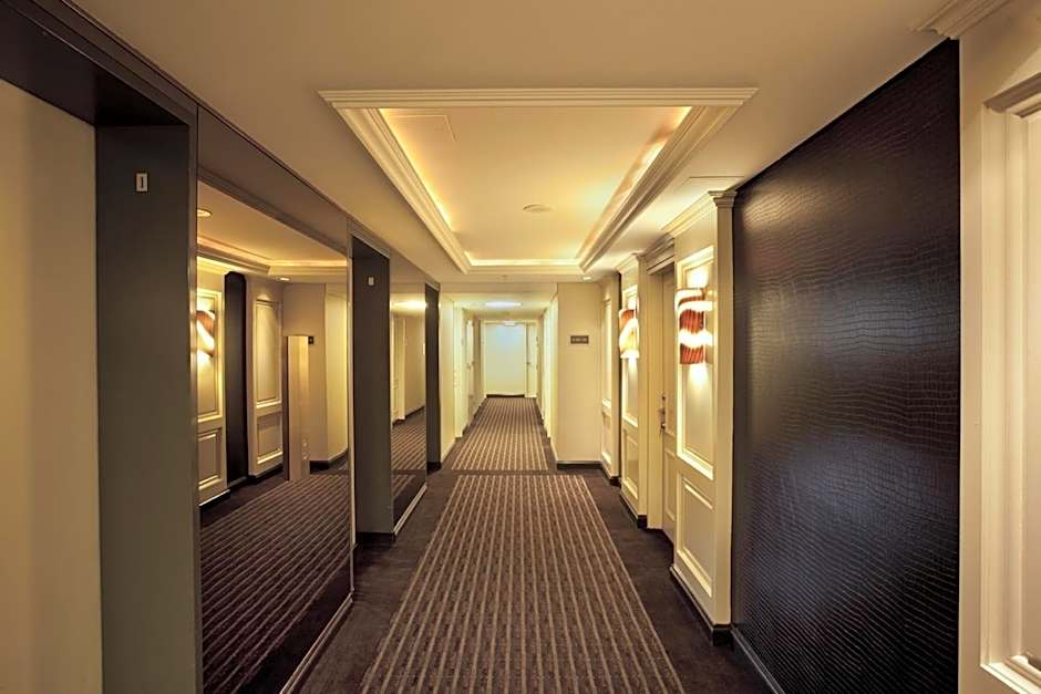 Le Cantlie Suites Hotel