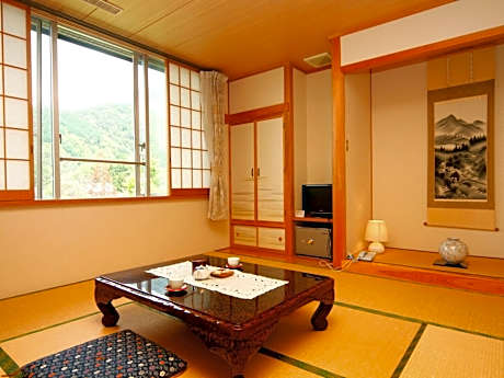 Japanese-Style Quadruple Room