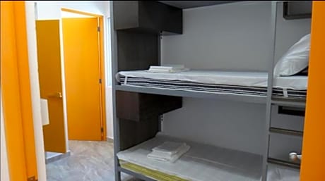 Bed in 4-Bed Mixed Dormitory Room