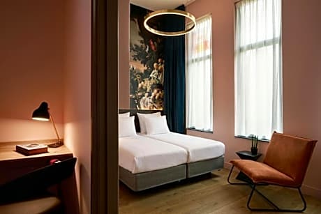 Large Twin Room