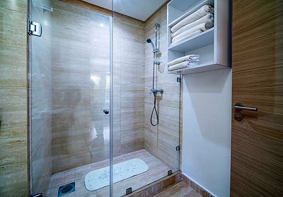 Prestigia Luxury Paradise Garden