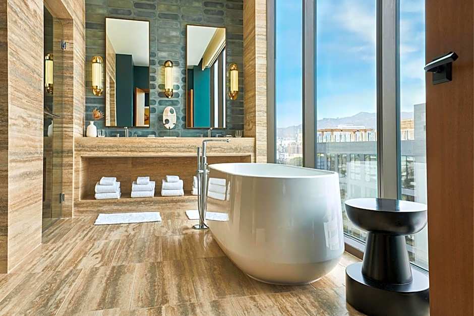 The Hollywood Grande, Autograph Collection