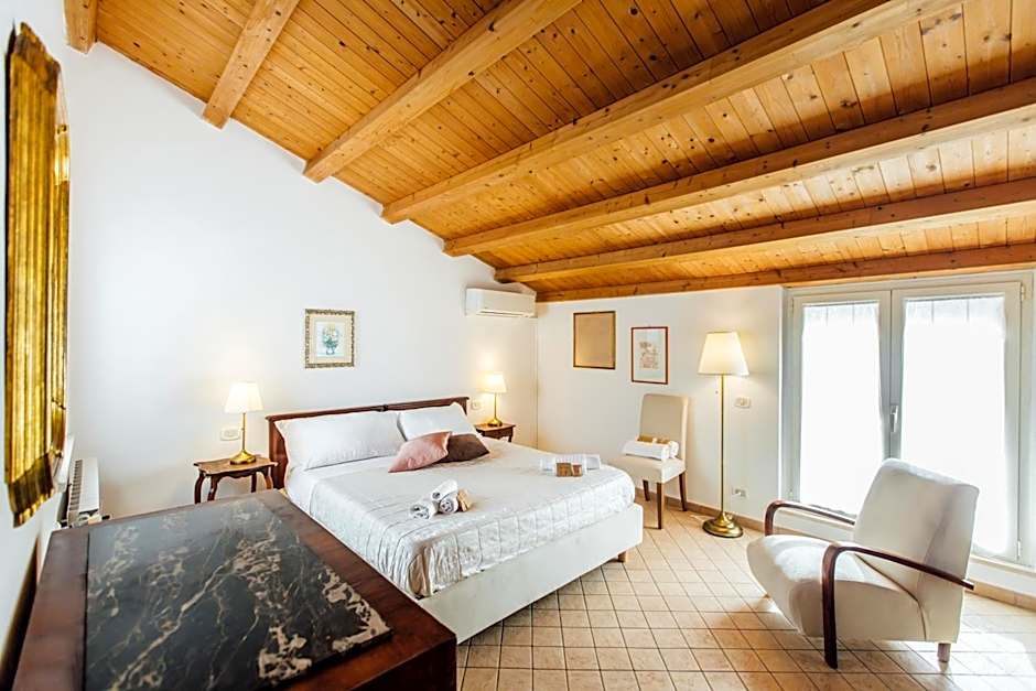 In Centro Residenza - Suites & Apartments