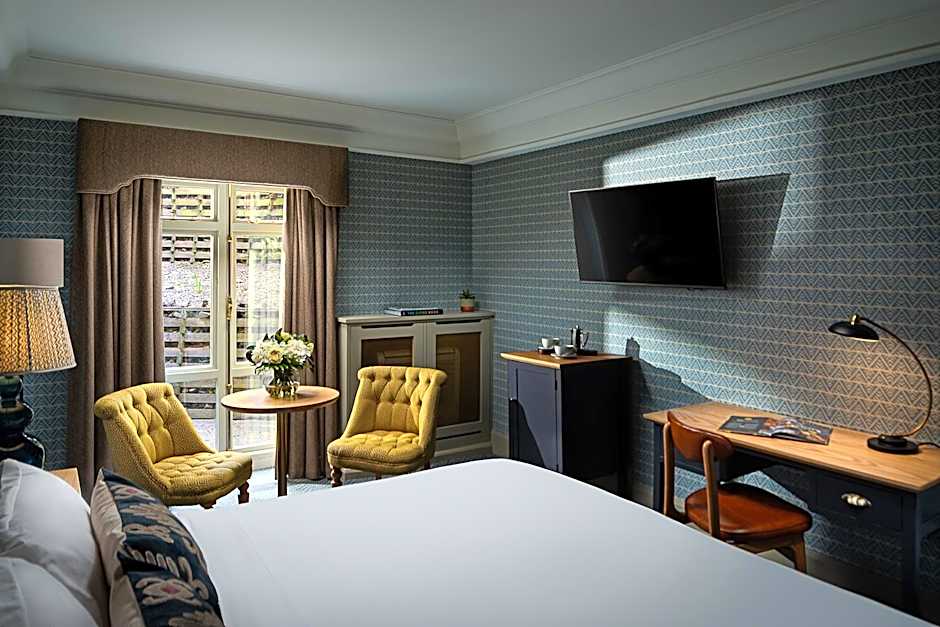 Schoolhouse Hotel