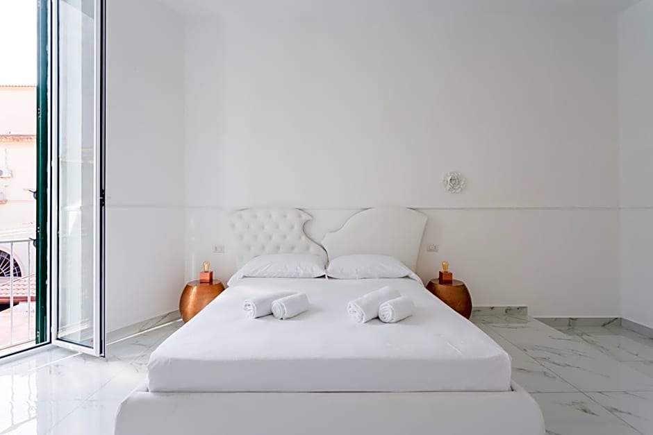 Golden Suites by Dimorra