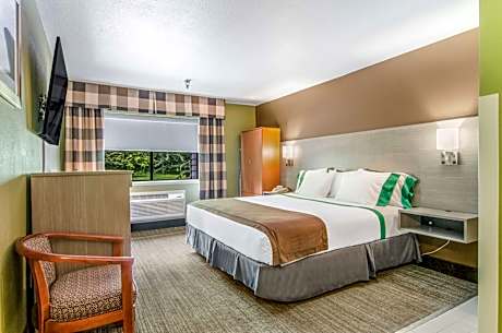 King Suite with Spa Bath - Non-Smoking