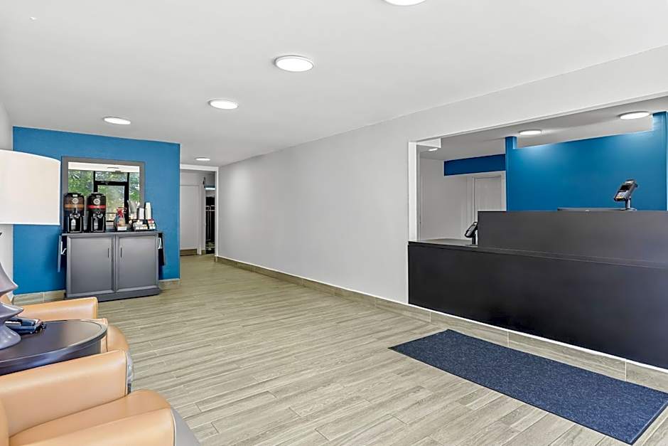 Suburban Studios Copley Akron West