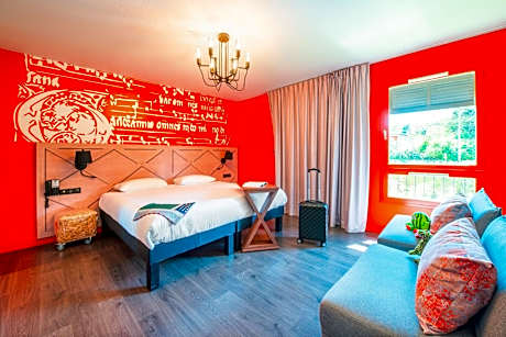 Standard Room with 1 Double Bed and Two Sofa Beds