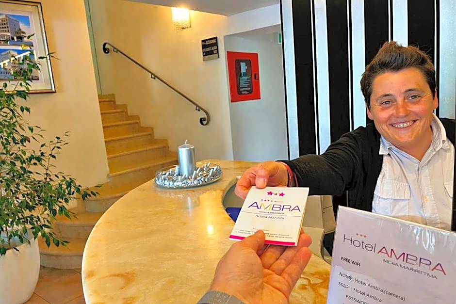 HOTEL AMBRA - Fronte Mare - Vicinissimi al Centro