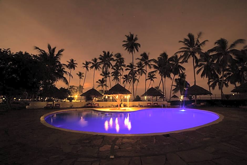 Antonio Beach Tree House Hotel & Spa