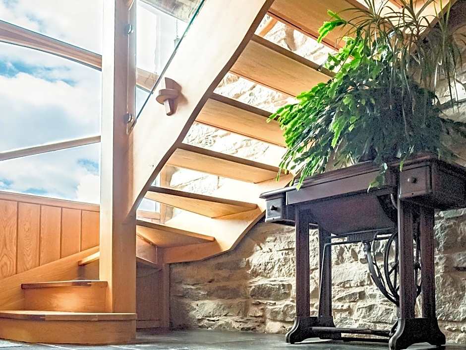 The Wayside and Whisky Barn